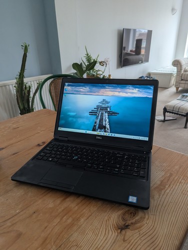 Dell latitude 5590 laptop - latitude,