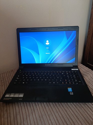Lenovo laptop windows 11 - 15.6",